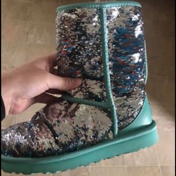Limited addition short sparkle Ugg’s - Picture 3 of 4